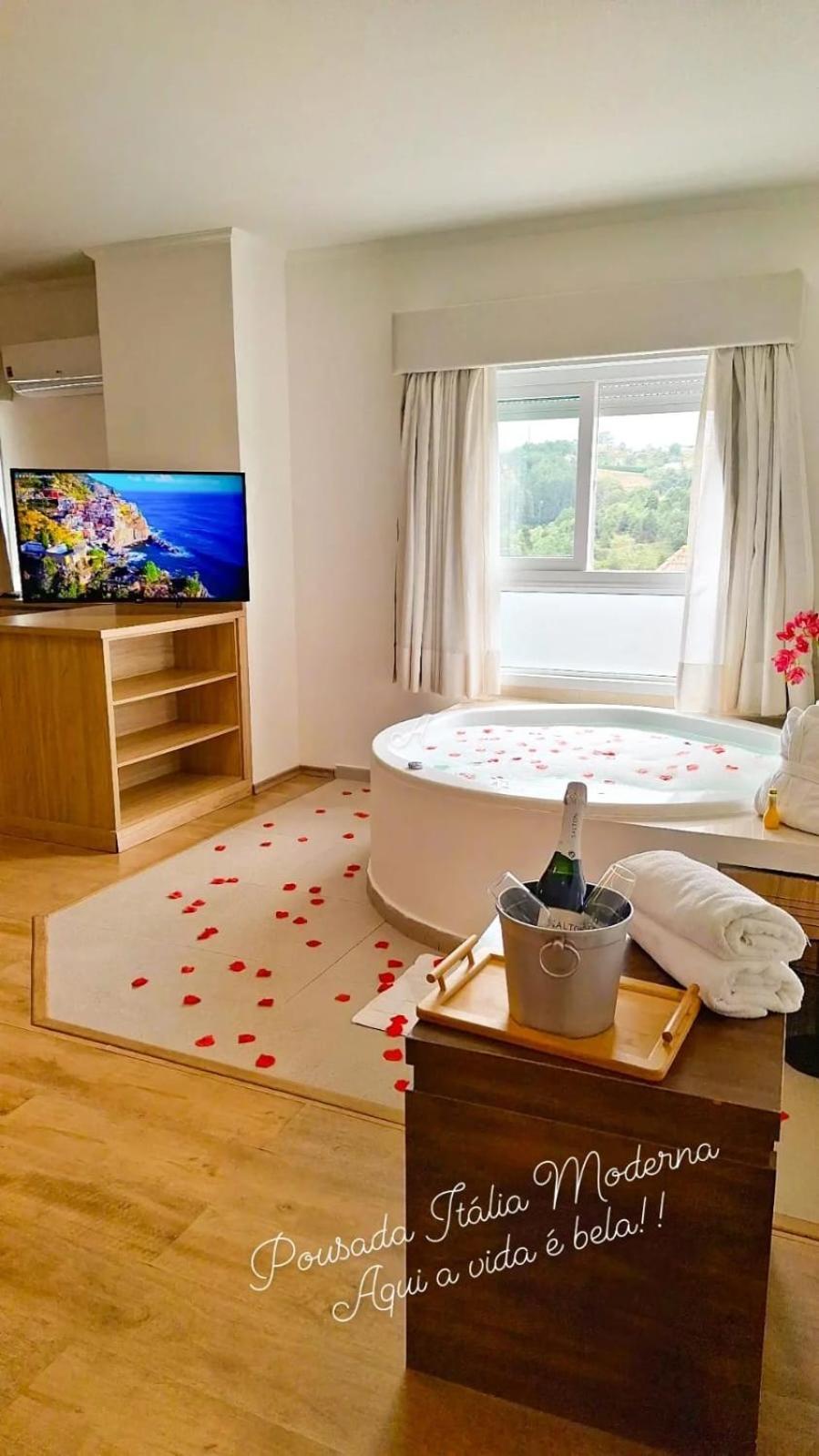 Hotel Italia Moderna 4*